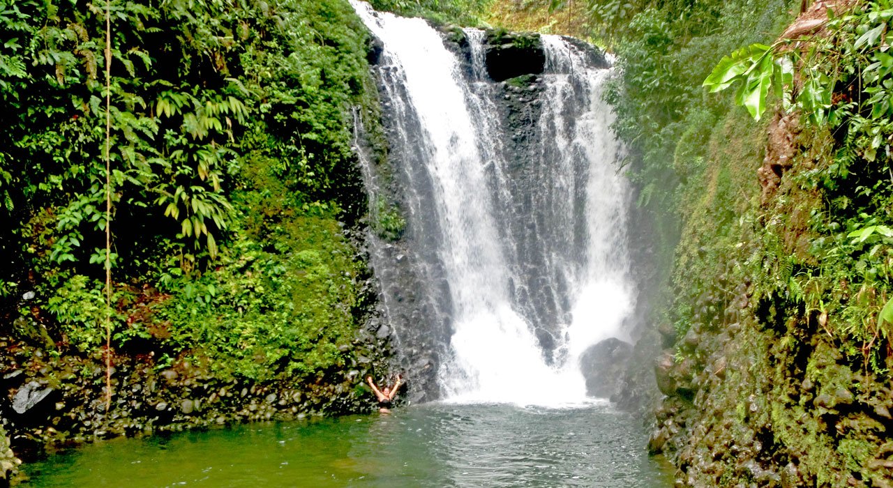 Tour en oriente: Cascadas de Puyo