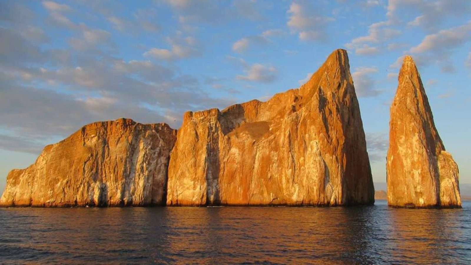 Tour en galapagos: Snorkel en Kicker Rock