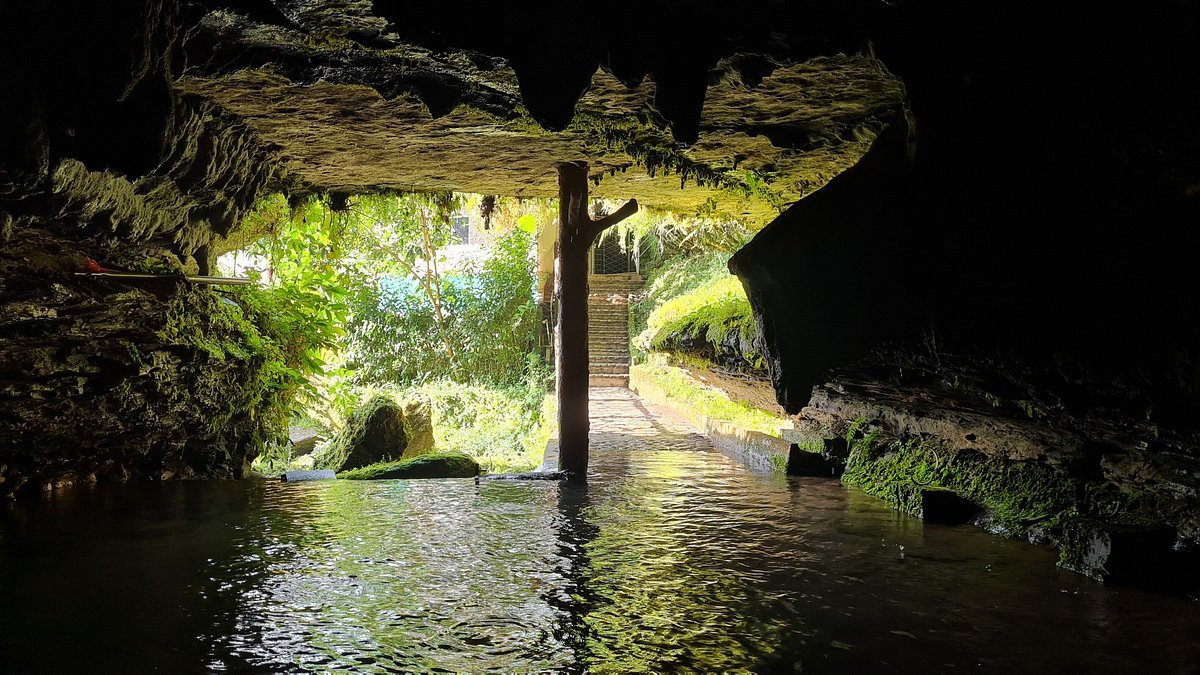 Tour Expedición Amazónica: Cuevas, Ríos y Tradición